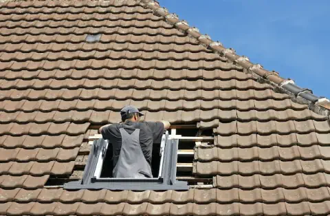 Pose de velux - Monthou-sur-Bièvre